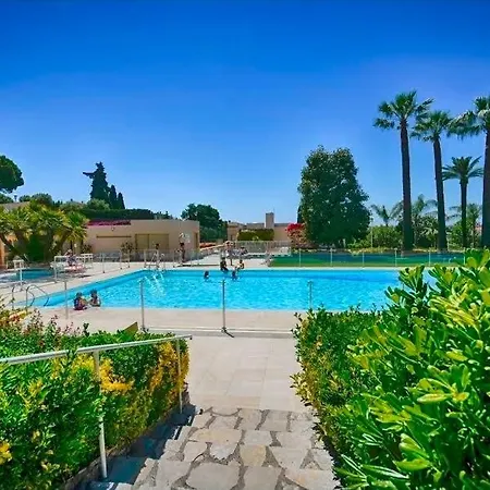 Апартаменти Grand Avec Vue Juan-les-pins